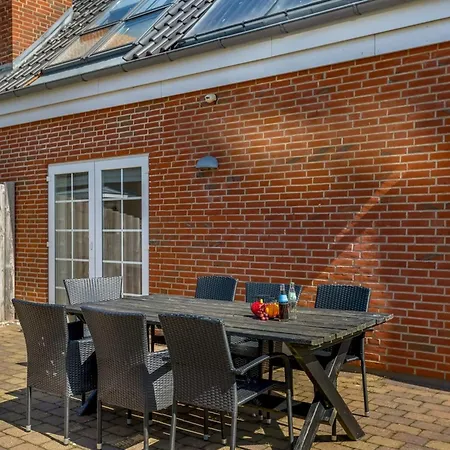 Joonas - 100m From The Sea By Interhome Semesterbostad *