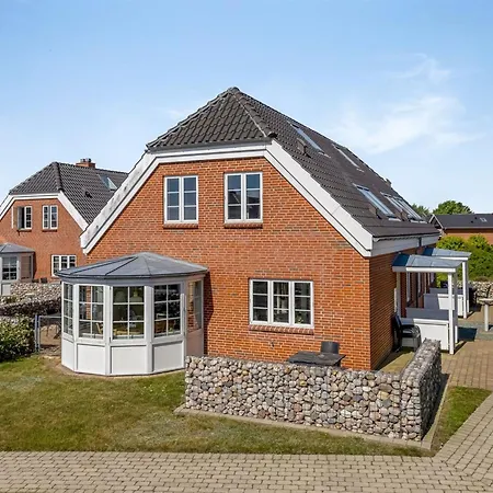 Joonas - 100m From The Sea By Interhome *